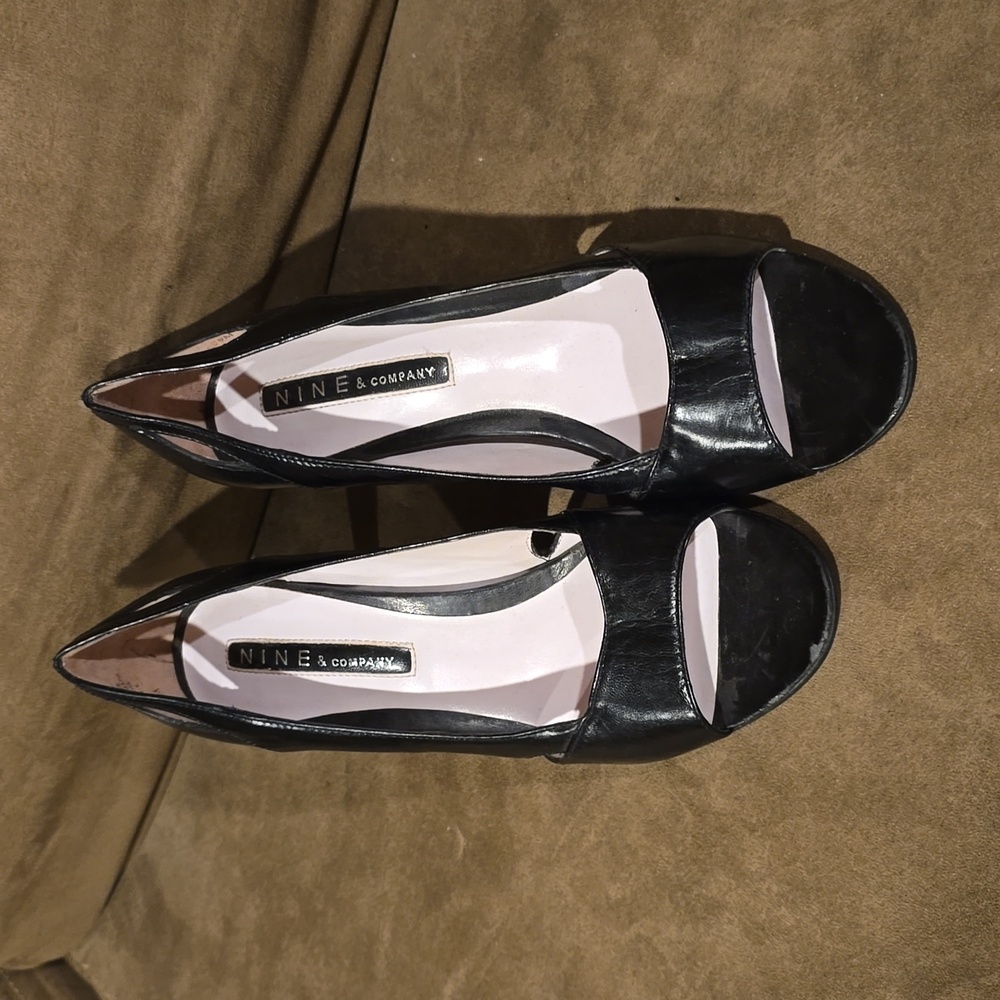 Nine & Co Peep Toe Heels Size 9